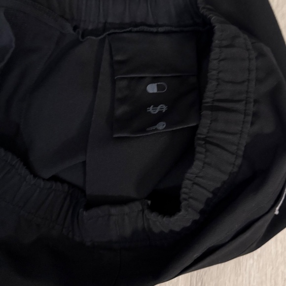 FIGS Women’s Black High Waisted Zamora Jogger & Casma two pocket Scrub top Small - Picture 7 of 13